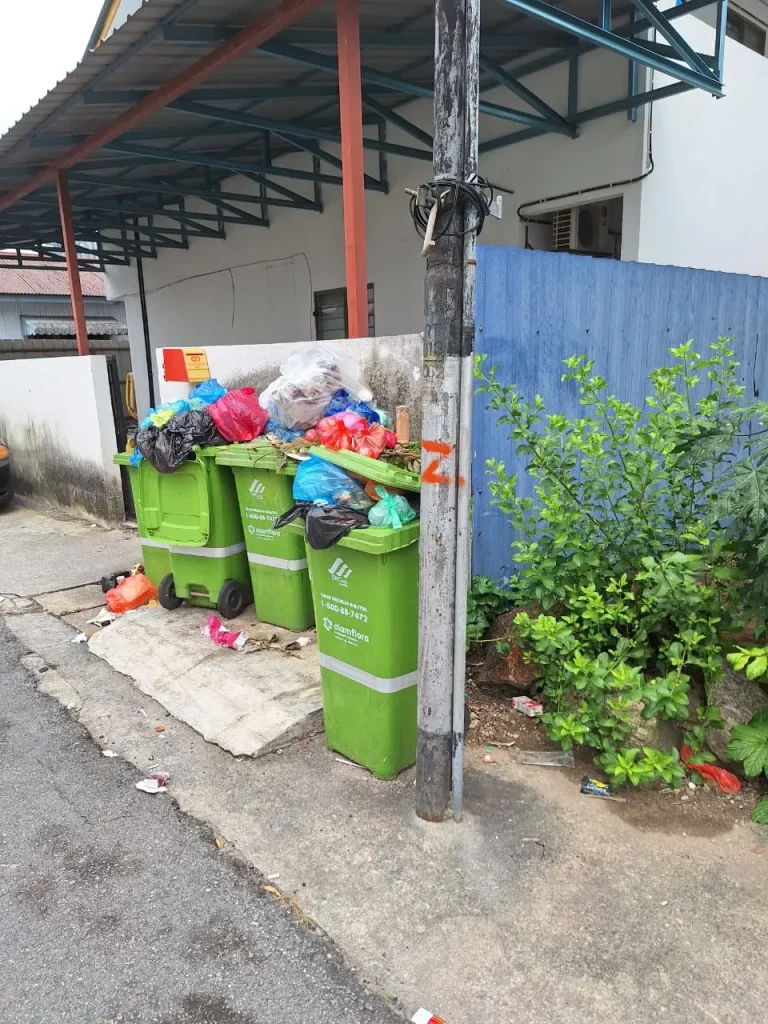 Sampah Menggunung Lebih Seminggu Di Kampung Datuk Keramat - Alam Flora Gagal - Anak Keramat -2
